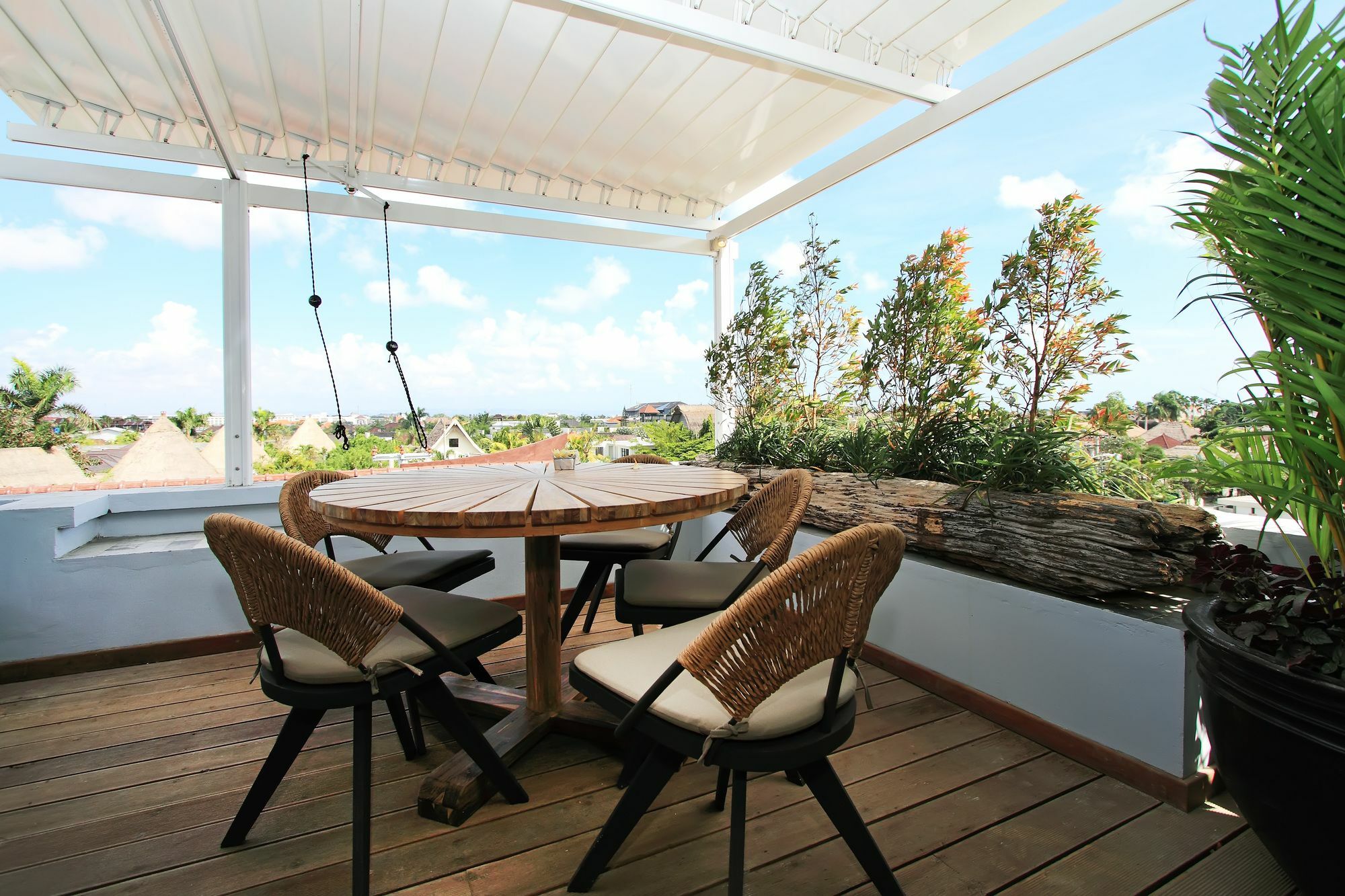 Apartemen Sandikala Penthouse